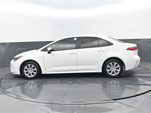 Used 2024 Toyota Corolla LE image 22