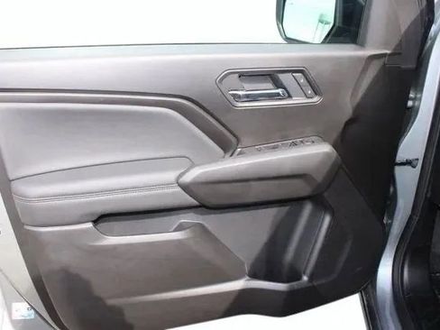 New 2026 GMC Canyon Elevation w/ Convenience Package image 10