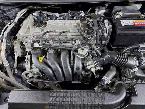 Certified 2020 Toyota Corolla LE image 32