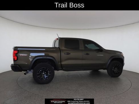 Used 2024 Chevrolet Colorado Trail Boss w/ Technology Package AWD/4WD image 21