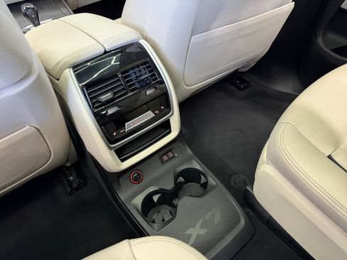 Used 2020 BMW X7 M50i w/ Dynamic Handling Package AWD/4WD image 26
