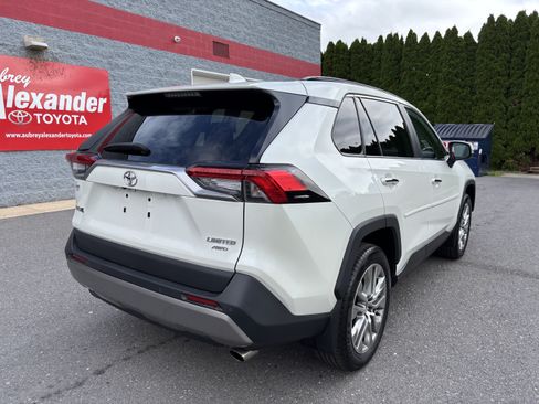 Used 2022 Toyota RAV4 Limited AWD/4WD image 3