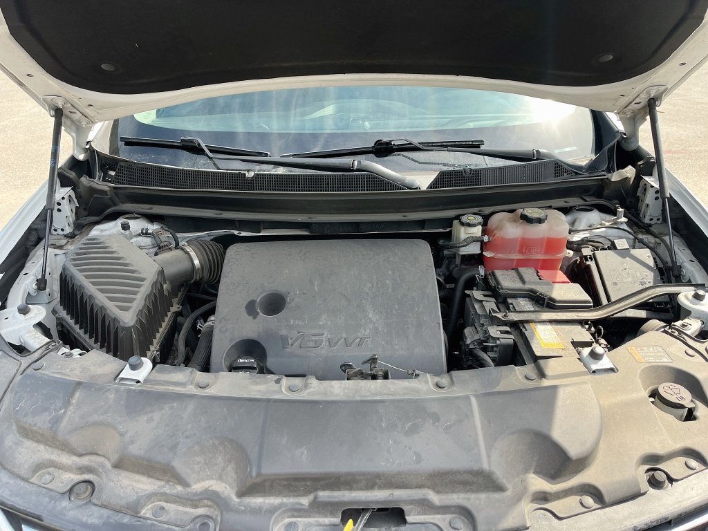 Used 2021 Chevrolet Traverse LT FWD image 30