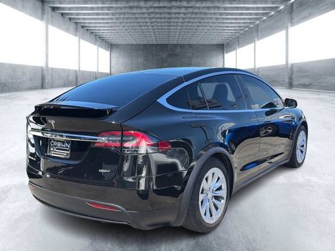 Used 2017 Tesla Model X 100D AWD/4WD image 3