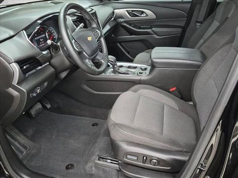Certified 2023 Chevrolet Traverse LT FWD image 12