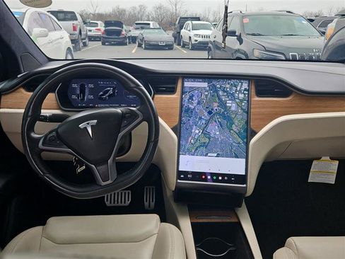 Used 2020 Tesla Model X Performance image 5