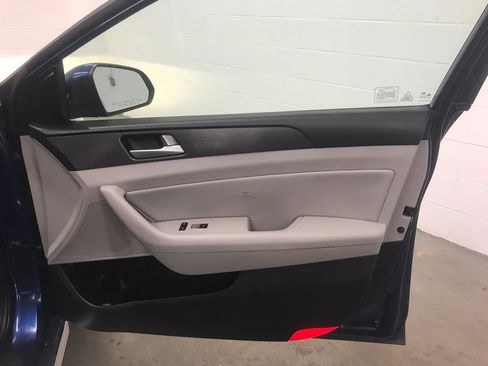 Used 2017 Hyundai Sonata Sport w/ Cargo Package image 30