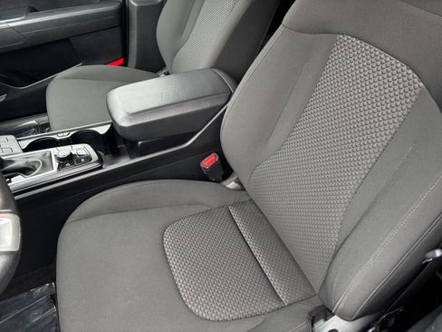 Used 2025 Kia Sportage LX FWD image 36