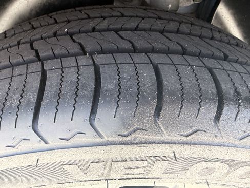 Certified 2021 Kia Telluride EX w/ EX Premium Package FWD image 37