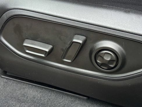 Used 2024 Jeep Grand Cherokee L Laredo image 20