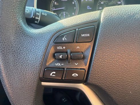 Used 2019 Hyundai Tucson SE AWD/4WD image 11