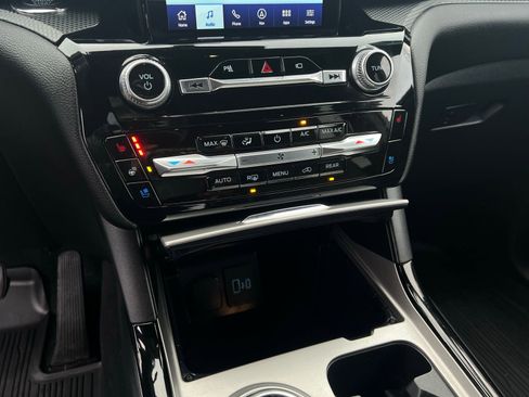 Used 2022 Ford Explorer ST w/ ST Street Pack image 14