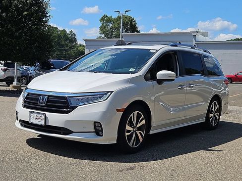 Used 2021 Honda Odyssey Touring image 4