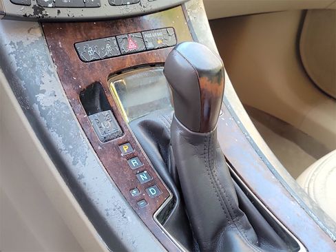 Used 2010 Buick LaCrosse CXL image 19