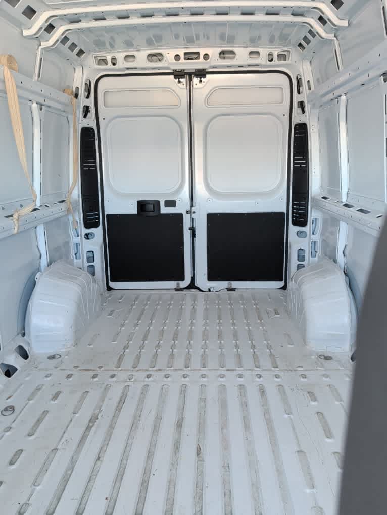 Used 2025 RAM ProMaster 2500 w/ Convenience Group FWD image 12