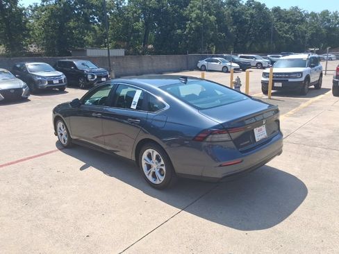 Used 2025 Honda Accord LX image 8