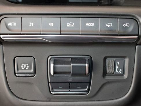 Used 2021 Cadillac Escalade Sport Platinum AWD/4WD image 38