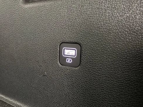 Used 2020 Kia Telluride S w/ S 8 Passenger Seating Package AWD/4WD image 29
