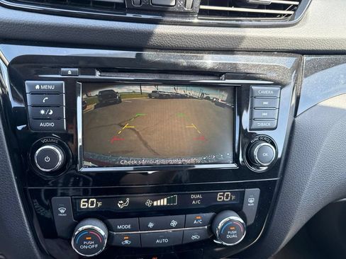 Used 2022 Nissan Rogue Sport SV AWD/4WD image 20
