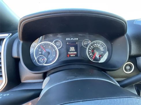 Used 2024 RAM 2500 Big Horn image 17