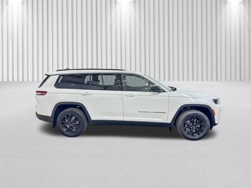 New 2026 Jeep Grand Cherokee L 4WD image 3