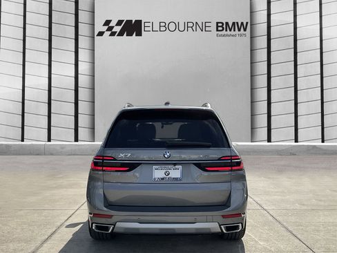 New 2026 BMW X7 xDrive40i w/ Premium Package image 5