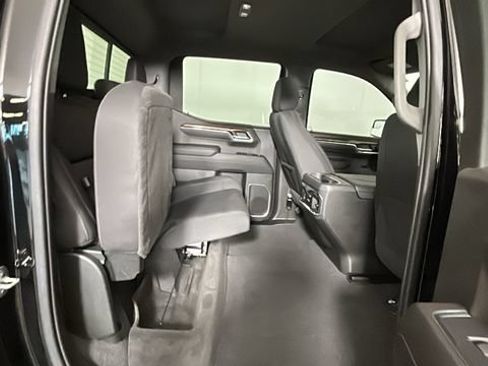 Used 2023 GMC Sierra 1500 Elevation w/ Preferred Package AWD/4WD image 29