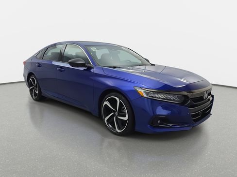 Used 2022 Honda Accord Sport image 3