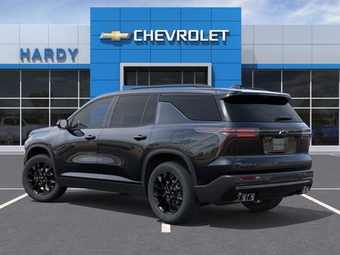 New 2026 Chevrolet Traverse LT w/ Midnight/Sport Edition FWD image 3