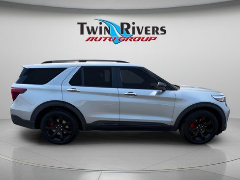 Used 2024 Ford Explorer ST w/ Equipment Group 401A AWD/4WD image 5