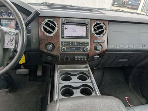 Used 2011 Ford F250 Lariat w/ Lariat Ultimate Pkg image 7