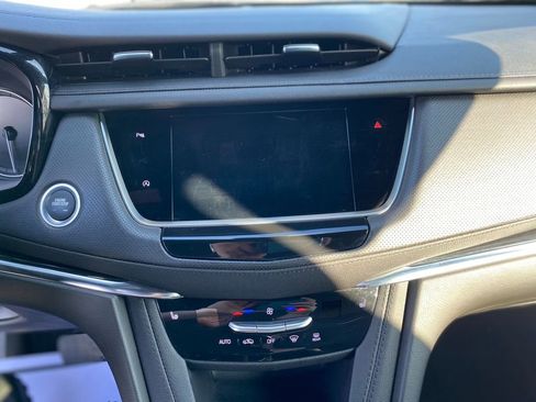 Used 2025 Cadillac XT5 Premium Luxury FWD image 25