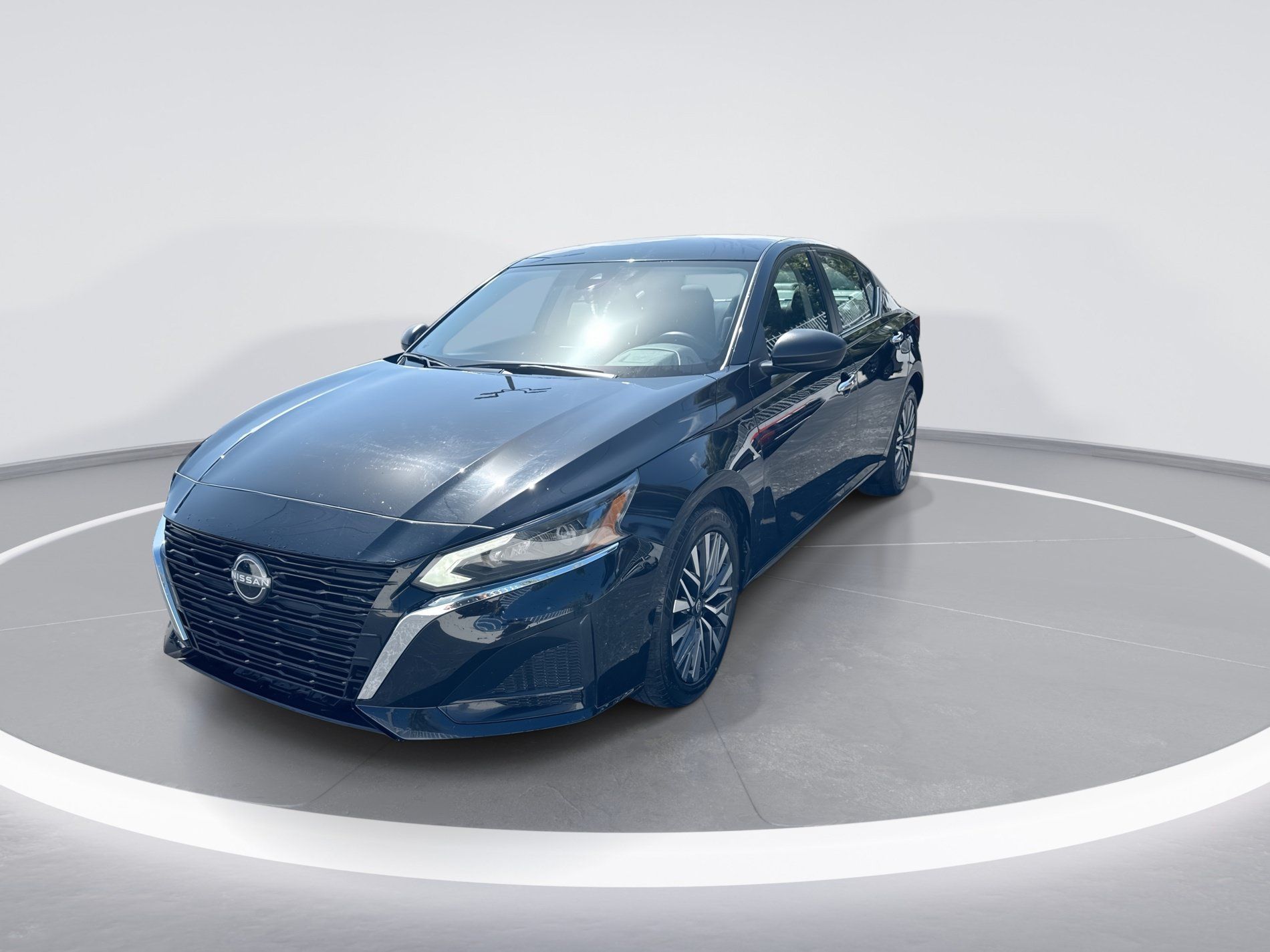 Certified 2024 Nissan Altima 2.5 SV FWD image 8