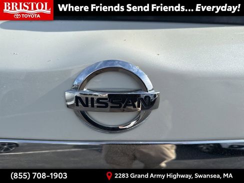 Used 2018 Nissan Pathfinder Platinum AWD/4WD image 15