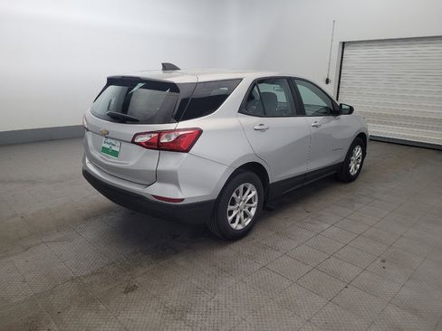 Used 2019 Chevrolet Equinox LS FWD image 9