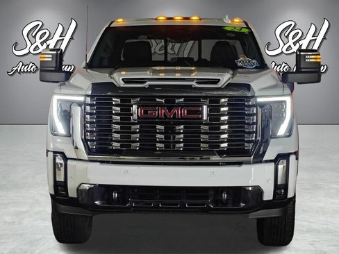 Used 2024 GMC Sierra 2500 Denali w/ Denali Reserve Package AWD/4WD image 25
