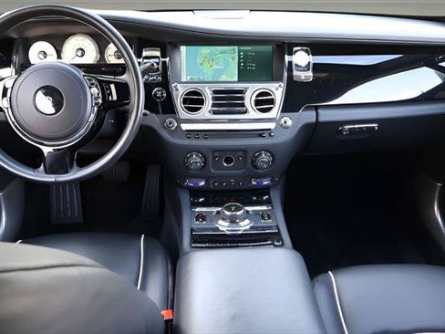 Certified 2017 Rolls-Royce Wraith RWD image 4