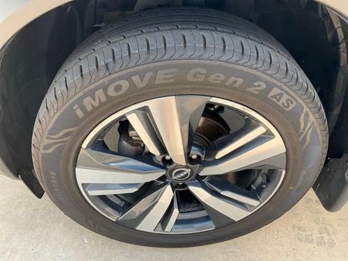 Used 2023 Nissan Rogue Platinum w/ Platinum Premium Package AWD/4WD image 30