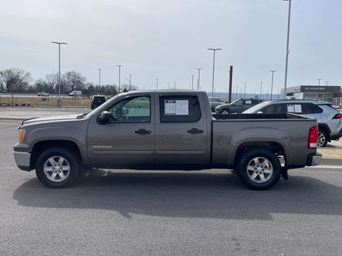 Used 2013 GMC Sierra 1500 SLE w/ Power Tech Package image 4