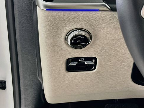 Certified 2026 Mercedes-Benz GLC 300 4MATIC image 11