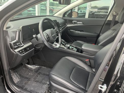 Used 2024 Kia Sportage EX w/ EX Premium Package image 8