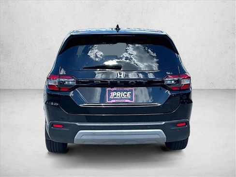 Used 2025 Honda Pilot EX-L image 4