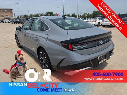 Used 2025 Hyundai Sonata SEL FWD image 3
