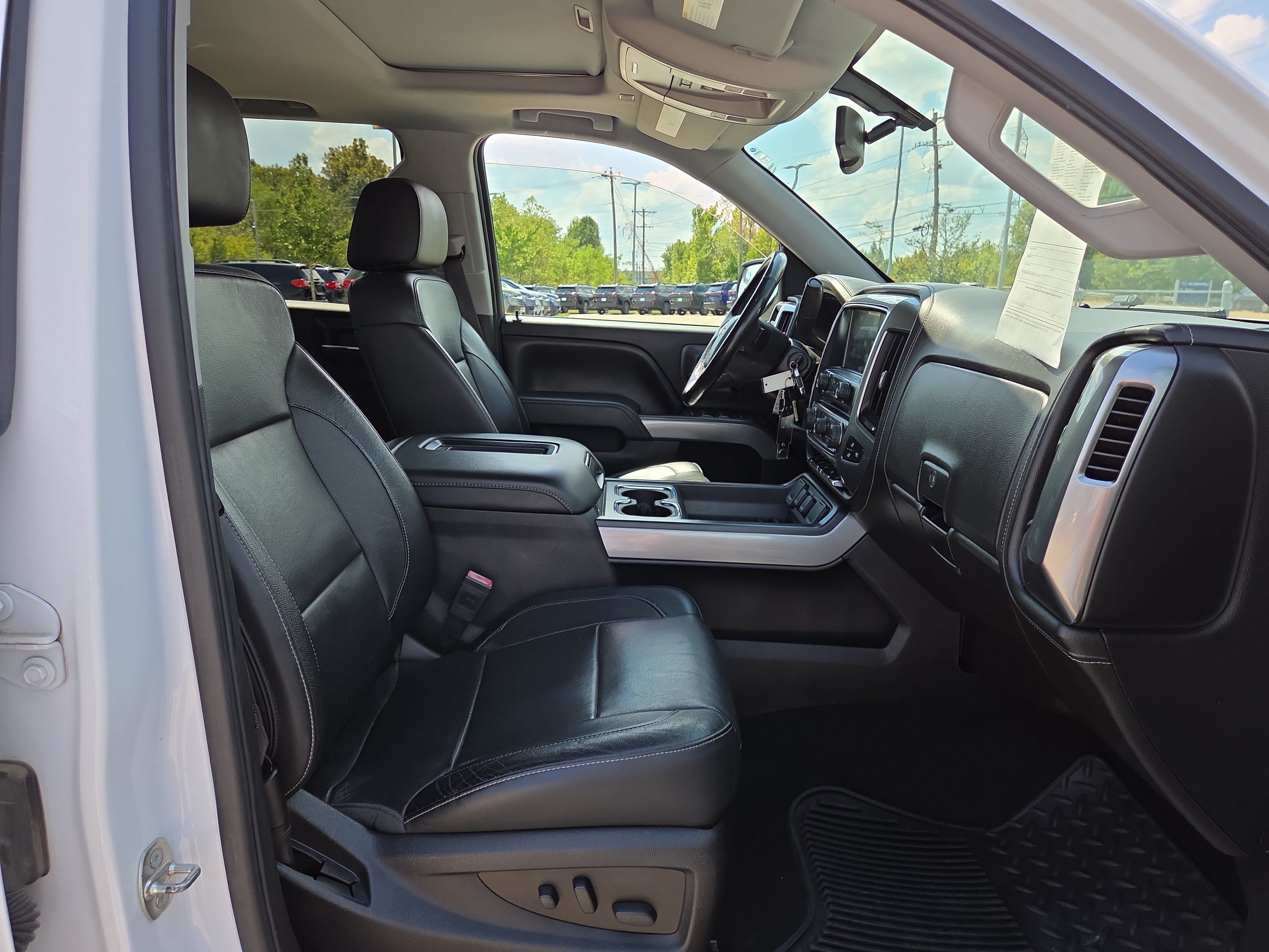 Used 2017 Chevrolet Silverado 1500 LTZ Z71 w/ LTZ Plus Package AWD/4WD image 15