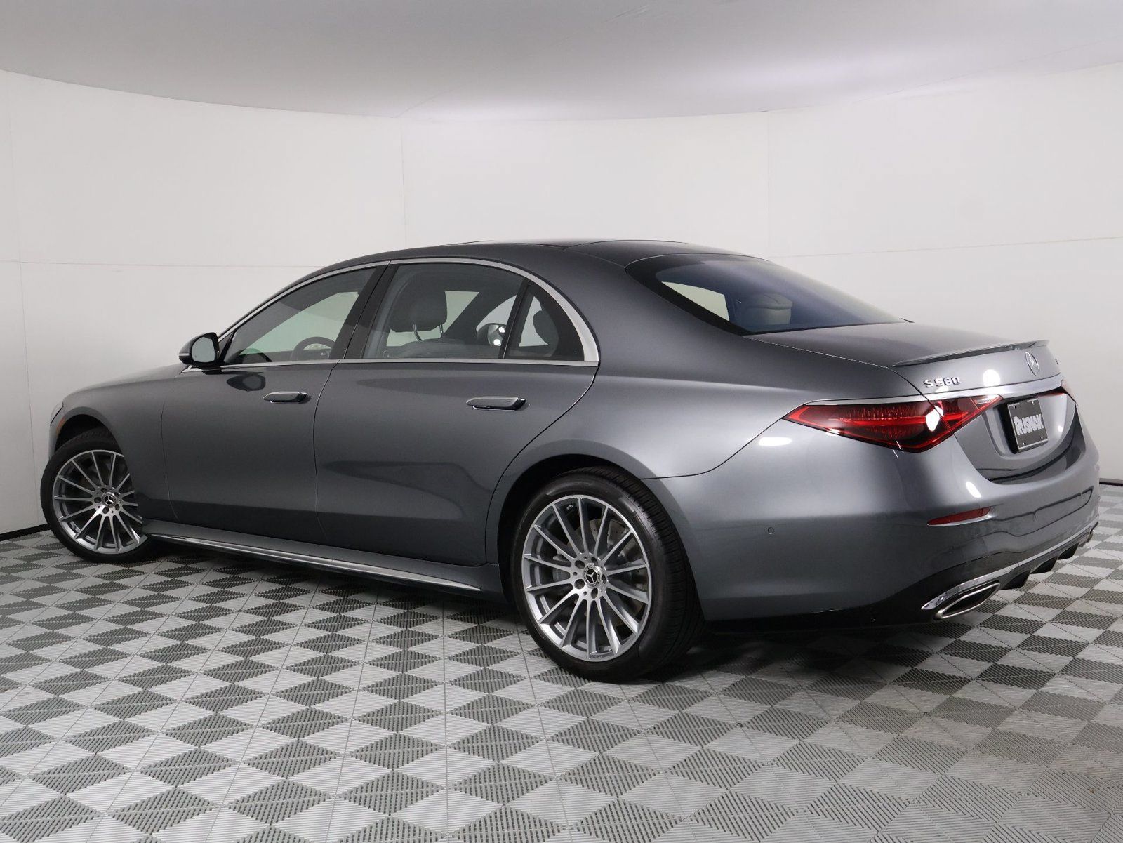 Used 2023 Mercedes-Benz S 580 4MATIC Sedan image 2