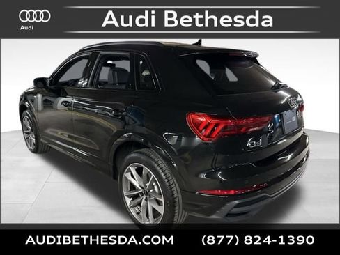 Certified 2025 Audi Q3 2.0T Premium w/ Convenience Package image 5