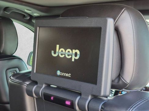 Used 2020 Jeep Grand Cherokee High Altitude AWD/4WD image 18