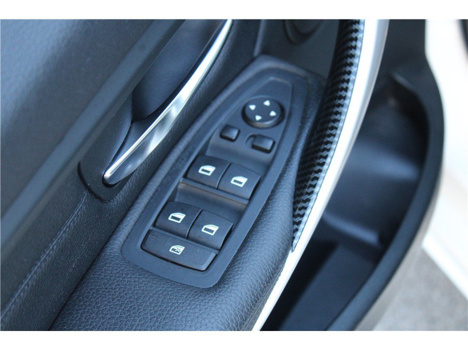 Used 2013 BMW 328i xDrive Sedan AWD/4WD image 14