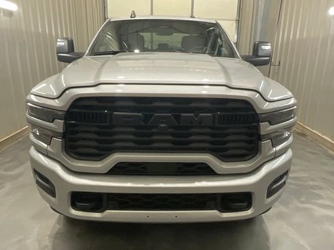 Used 2026 RAM 2500 Big Horn AWD/4WD image 5
