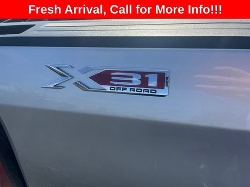 Used 2020 GMC Sierra 1500 SLT w/ SLT Premium Plus Package AWD/4WD image 24